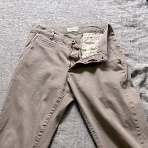 Taylor Stitch Democratic Chino - Slim 31